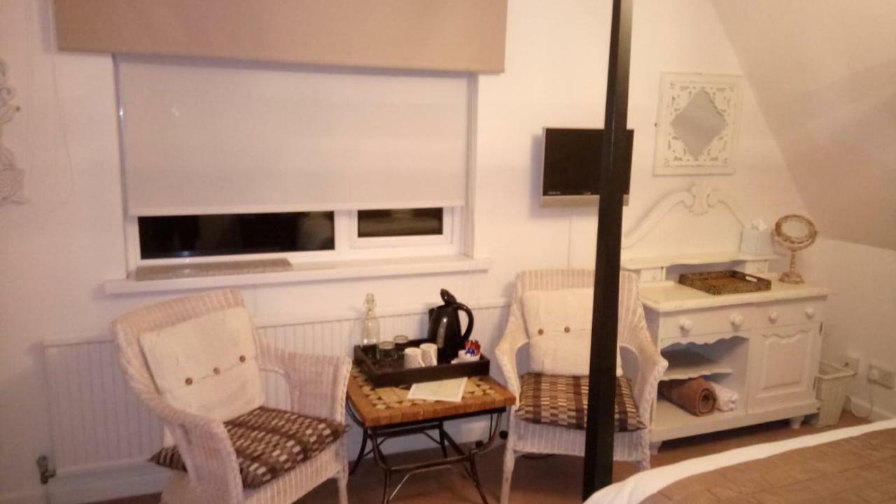 Applecroft Bed And Breakfast セント・オーステル エクステリア 写真