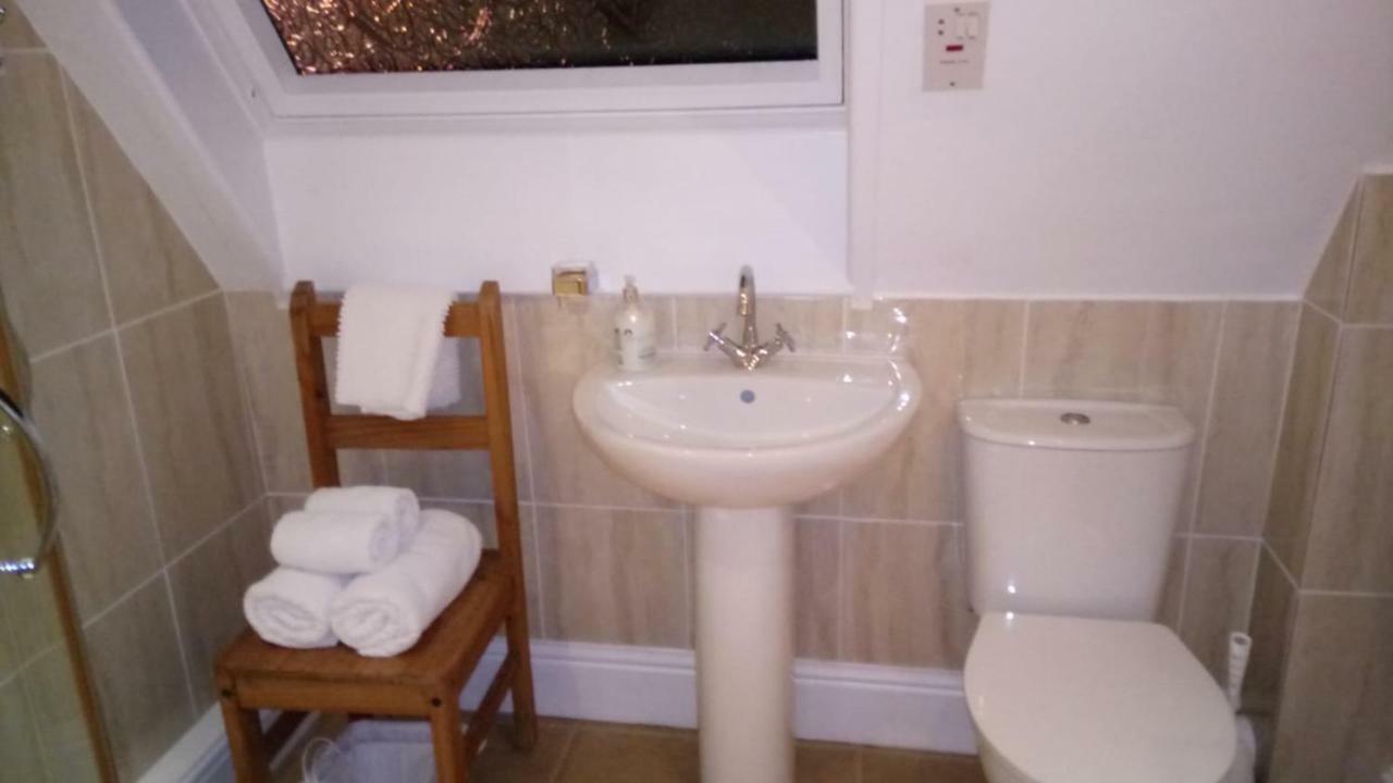 Applecroft Bed And Breakfast セント・オーステル エクステリア 写真