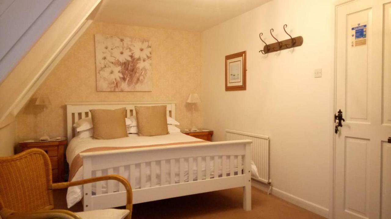 Applecroft Bed And Breakfast セント・オーステル エクステリア 写真